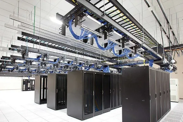 Qapalı busbar magistral sistemləri üçün tətbiq ssenariləri hansılardır?